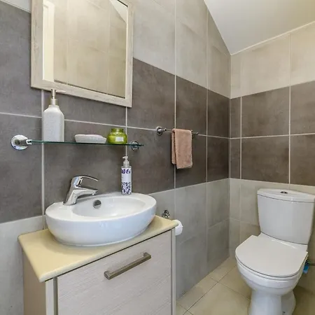 - Katia 8b * Protaras